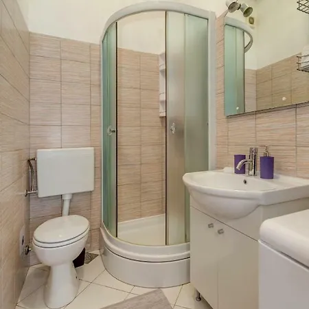 Roko Apartman *